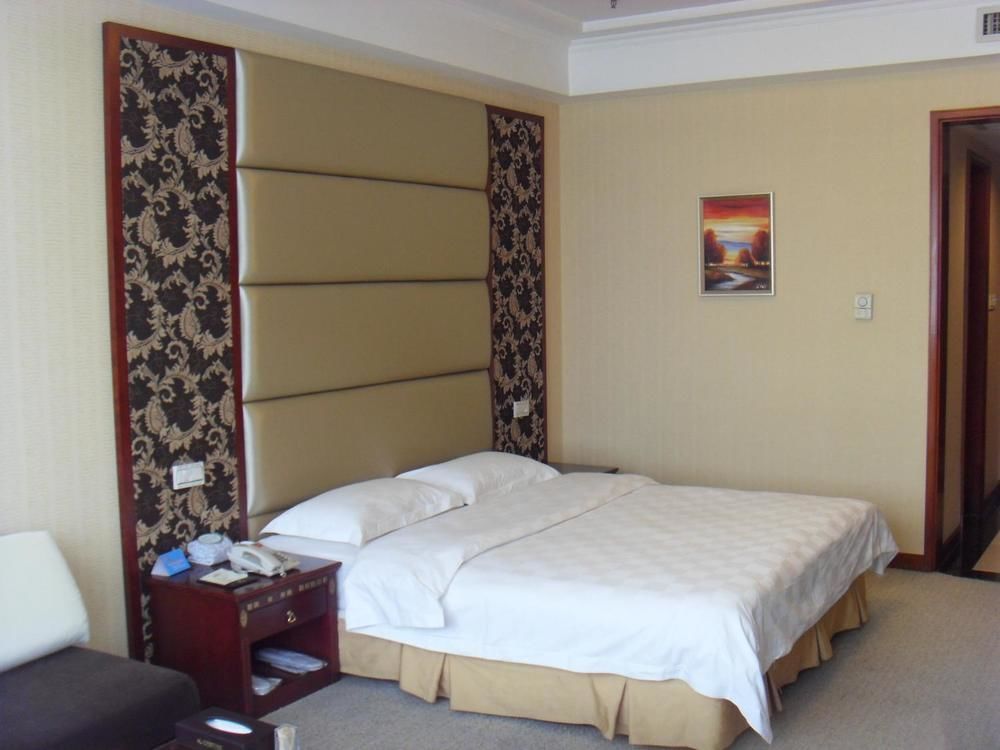 Yijing Holiday Hotel Yimeng Road Linyi  ภายนอก รูปภาพ