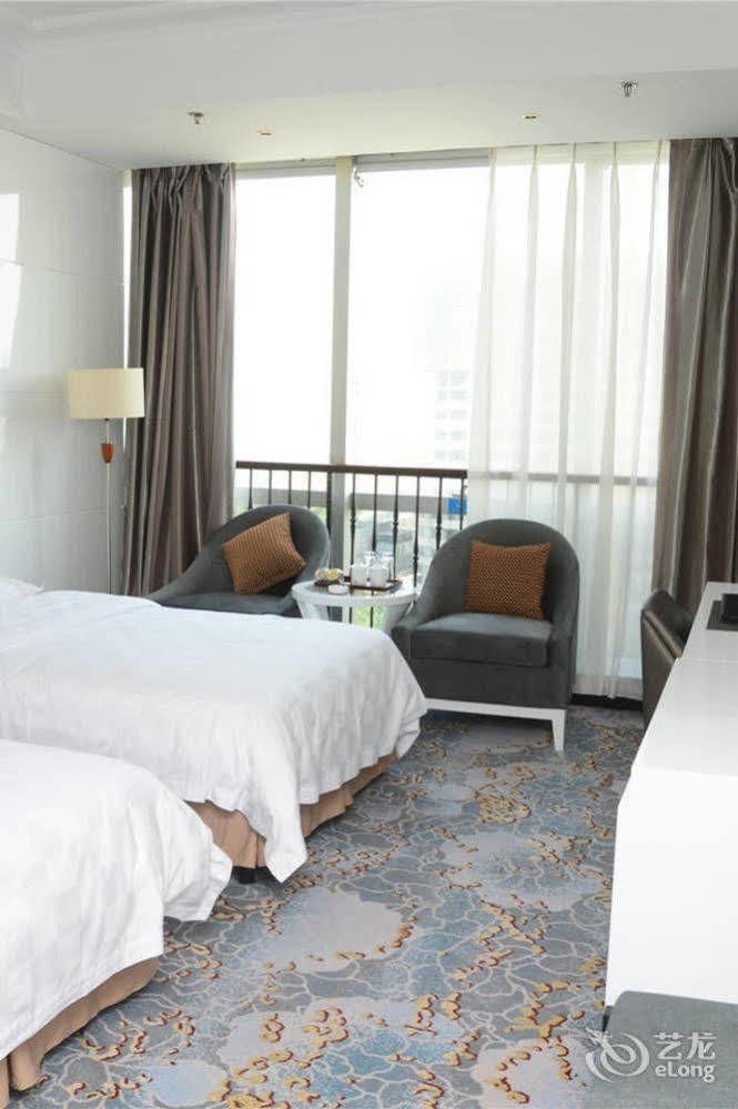 Yijing Holiday Hotel Yimeng Road Linyi  ภายนอก รูปภาพ