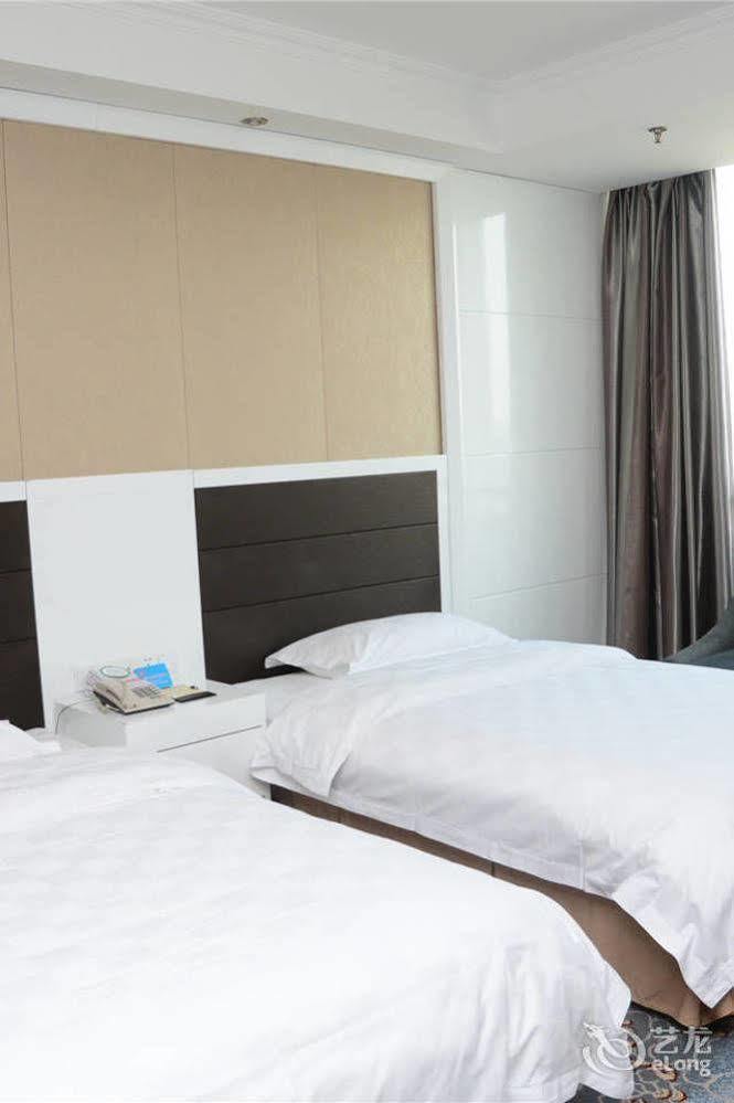 Yijing Holiday Hotel Yimeng Road Linyi  ภายนอก รูปภาพ